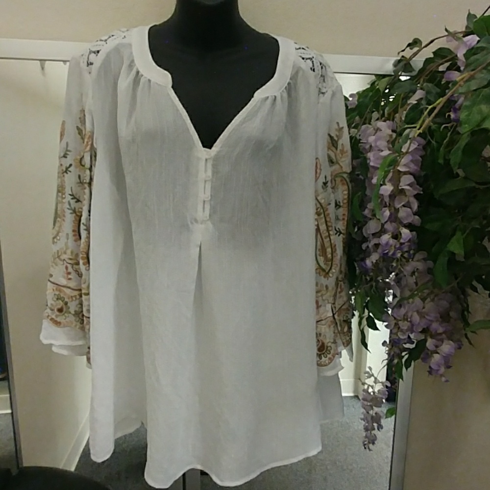 New Directions Embroidered Paisley Sleeved Top